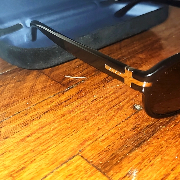 ๐H.P๐ ๐EUC Authentic Gucci Unisex Aviator Sunglasses with Case - Picture 4 of 8